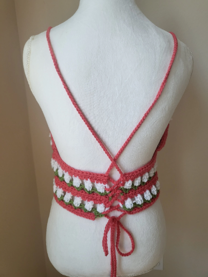 C7-Crochet Tulip Top