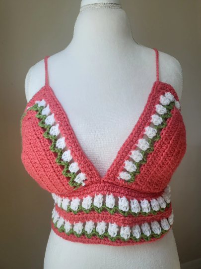 C7-Crochet Tulip Top